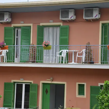 Barbayiannis Appartement Moraḯtika